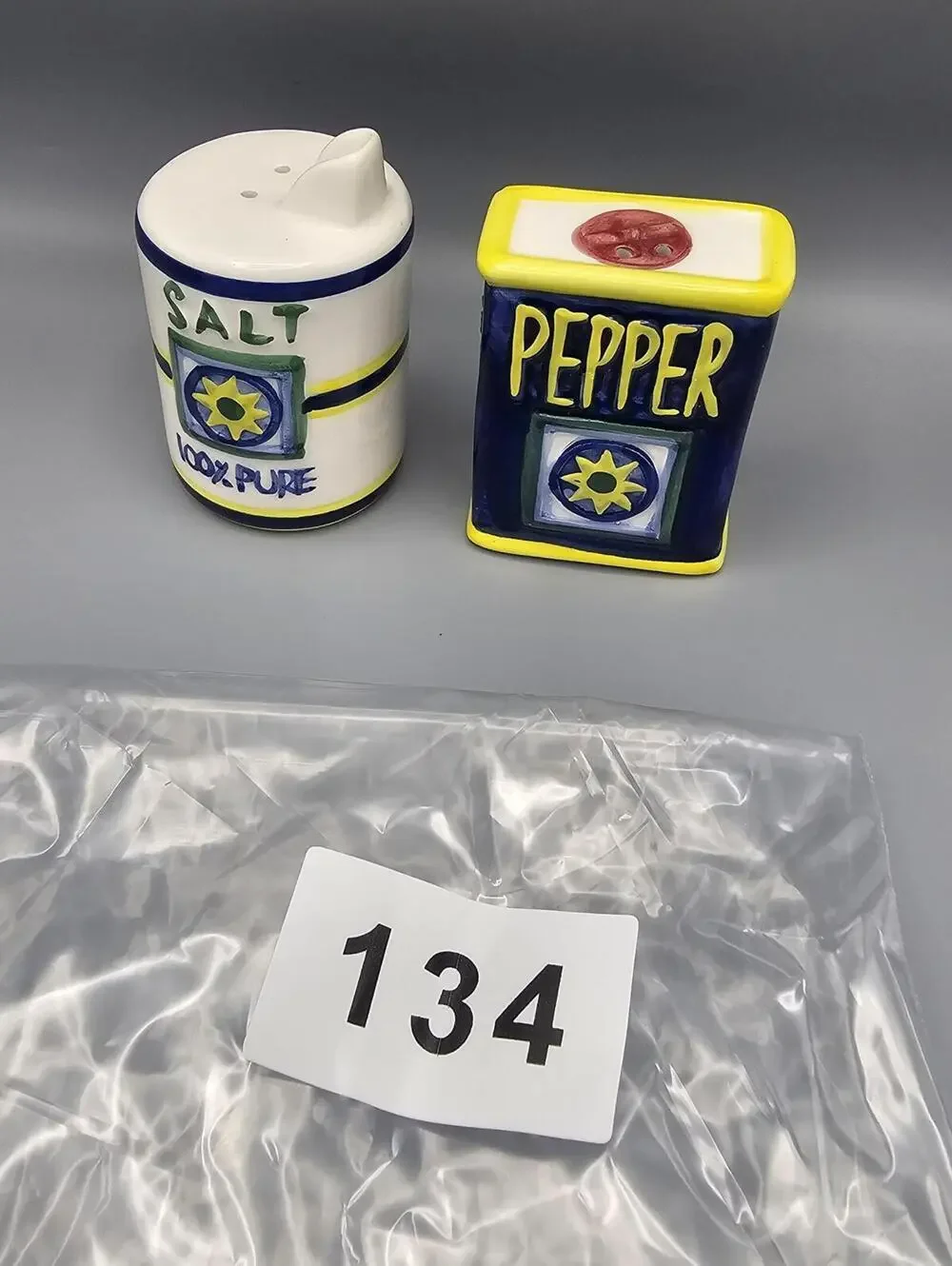 Ceramic Salt and Pepper Shaker Set, Blue and Yellow Novelty Kitchen Decor